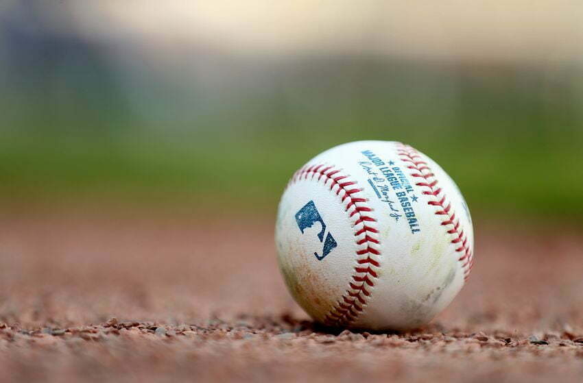 Duplantis' HR Lifts No. 15 Baseball to Game three Win 1