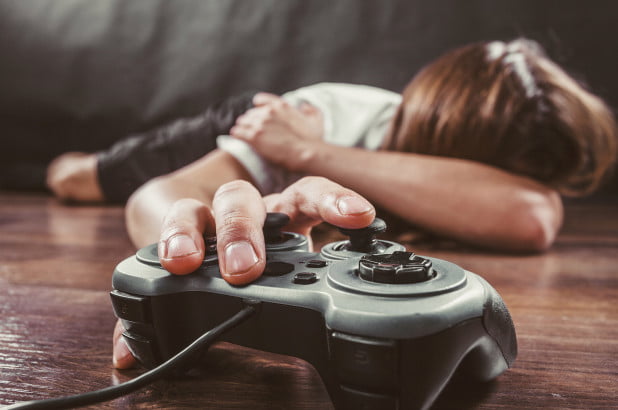 Mum Forced To Hand-Feed Video Game Addict Son Who Plays For forty eight Hours