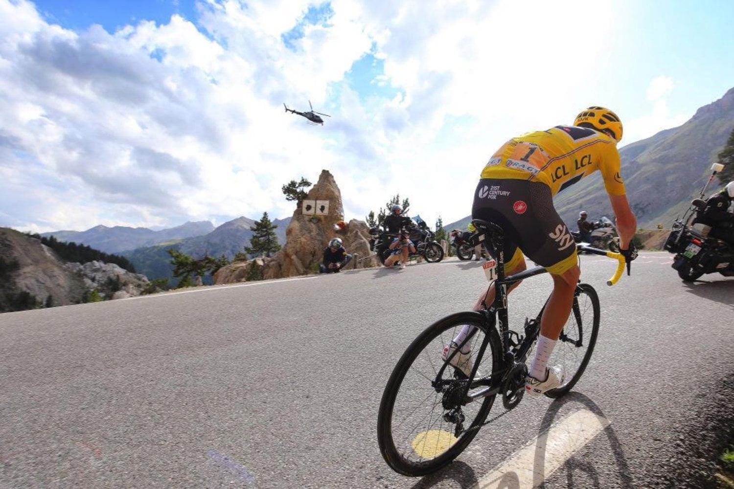 Cycling: Roglic takes Giro d’Italia lead with commencing time trial win